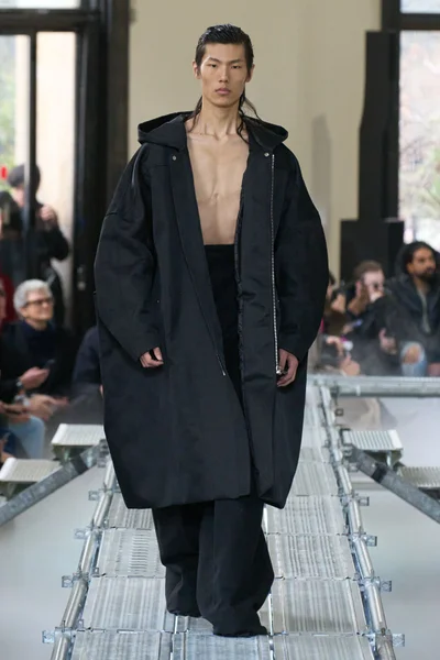 Look 44